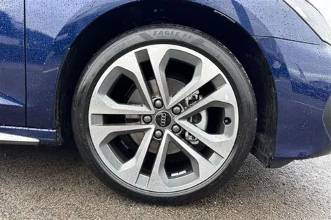 9 of 46 for Audi A3 1.5 TFSI 30 S line S Tronic Euro 6 (s/s) 4dr