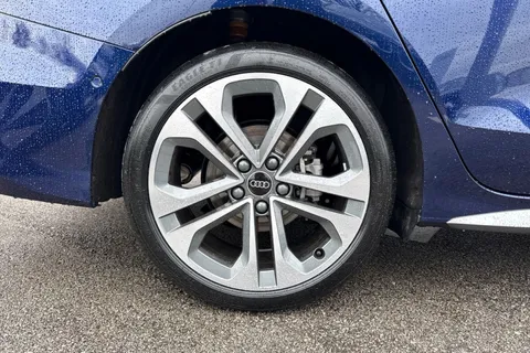 10 of 46 for Audi A3 1.5 TFSI 30 S line S Tronic Euro 6 (s/s) 4dr