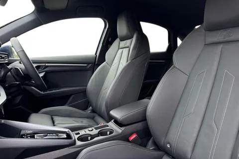 15 of 46 for Audi A3 1.5 TFSI 30 S line S Tronic Euro 6 (s/s) 4dr