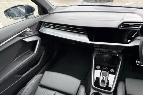 19 of 46 for Audi A3 1.5 TFSI 30 S line S Tronic Euro 6 (s/s) 4dr