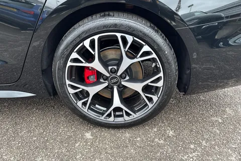 Audi A6 Avant 2.0 TDI Edition 1 S Tronic quattro Euro 6 (s/s) 5dr Thumbnail #11