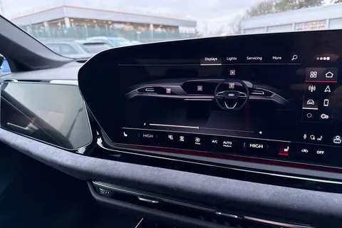 Audi A6 Avant 2.0 TDI Edition 1 S Tronic quattro Euro 6 (s/s) 5dr Thumbnail #38