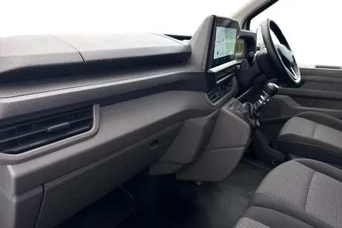 MF25JKV Volkswagen Transporter 2.0 TDI 150 Commerce Plus Van Thumbnail #9