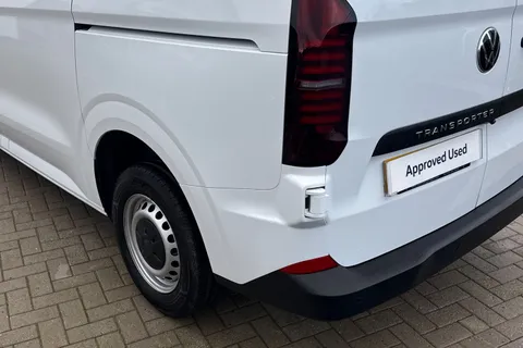 MF25JKV Volkswagen Transporter 2.0 TDI 150 Commerce Plus Van Thumbnail #16