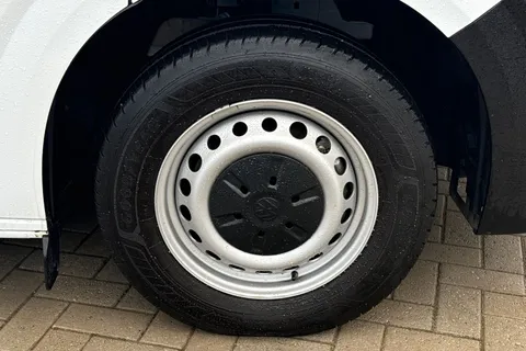 MF25JKV Volkswagen Transporter 2.0 TDI 150 Commerce Plus Van Thumbnail #24