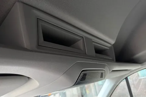 PK25XLX Volkswagen Crafter 2.0 TDI 140PS Commerce High Roof Van 8sp Auto Thumbnail #33