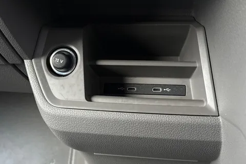 PK25XLX Volkswagen Crafter 2.0 TDI 140PS Commerce High Roof Van 8sp Auto Thumbnail #34