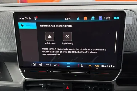 PJ25BAV Volkswagen Id. Buzz Cargo 210kW Commerce 79kWh Auto Thumbnail #40