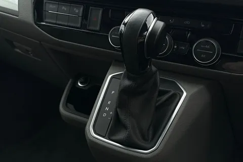 GL22HTP Volkswagen California Ocean SWB 150 PS 2.0 TDI 7sp DSG - Woodstock Alloys Thumbnail #24