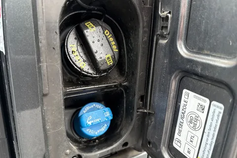 GL22HTP Volkswagen California Ocean SWB 150 PS 2.0 TDI 7sp DSG - Woodstock Alloys Thumbnail #27