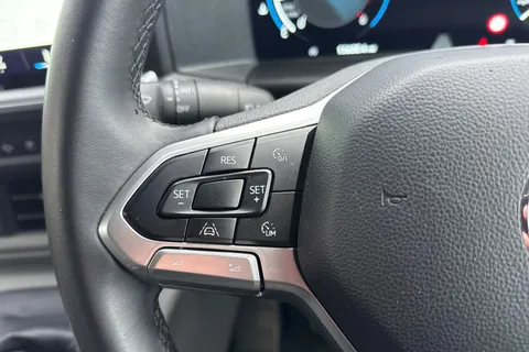 MF25HTZ Volkswagen Transporter 2.0 TDI 110 Commerce Plus Van Thumbnail #27