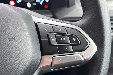 MF25HTZ Volkswagen Transporter 2.0 TDI 110 Commerce Plus Van Thumbnail #28