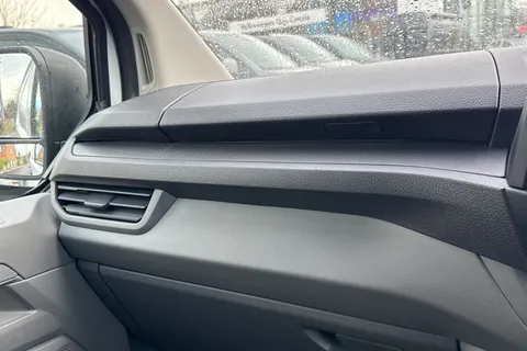 MF25HTZ Volkswagen Transporter 2.0 TDI 110 Commerce Plus Van Thumbnail #35