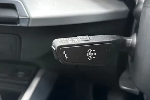 KM19GWX Audi Q2 1.6 TDI 30 Sport Euro 6 (s/s) 5dr Thumbnail #39