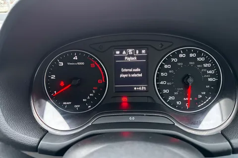 KM19GWX Audi Q2 1.6 TDI 30 Sport Euro 6 (s/s) 5dr Thumbnail #42