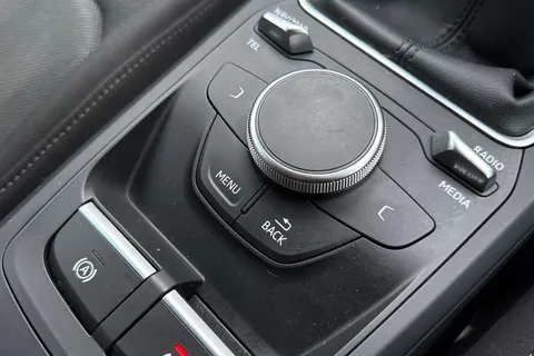 KM19GWX Audi Q2 1.6 TDI 30 Sport Euro 6 (s/s) 5dr Thumbnail #43