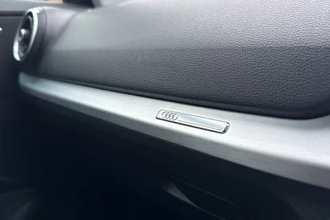 KM19GWX Audi Q2 1.6 TDI 30 Sport Euro 6 (s/s) 5dr Thumbnail #47