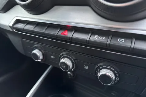 KM19GWX Audi Q2 1.6 TDI 30 Sport Euro 6 (s/s) 5dr Thumbnail #48