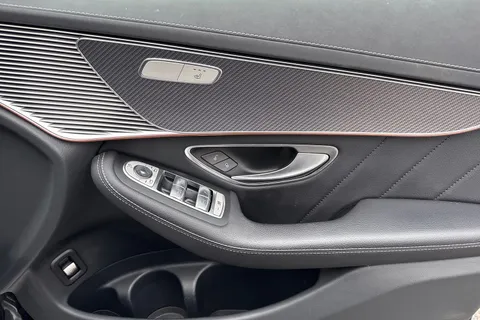 KM73OEU Mercedes-Benz Eqc EQC 400 80kWh AMG Line (Premium) Auto 4MATIC 5dr Thumbnail #22