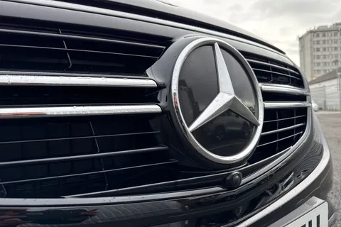 KM73OEU Mercedes-Benz Eqc EQC 400 80kWh AMG Line (Premium) Auto 4MATIC 5dr Thumbnail #27