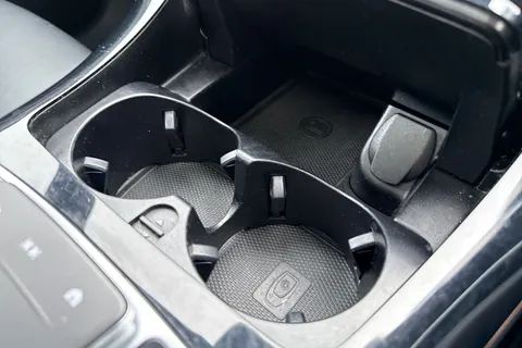 KM73OEU Mercedes-Benz Eqc EQC 400 80kWh AMG Line (Premium) Auto 4MATIC 5dr Thumbnail #57