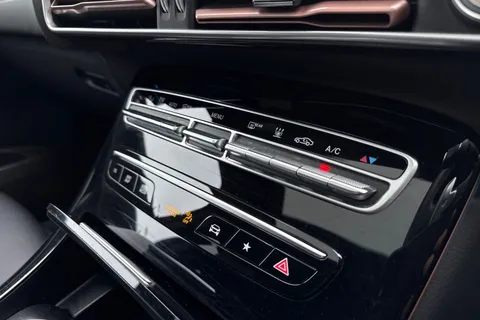 KM73OEU Mercedes-Benz Eqc EQC 400 80kWh AMG Line (Premium) Auto 4MATIC 5dr Thumbnail #59