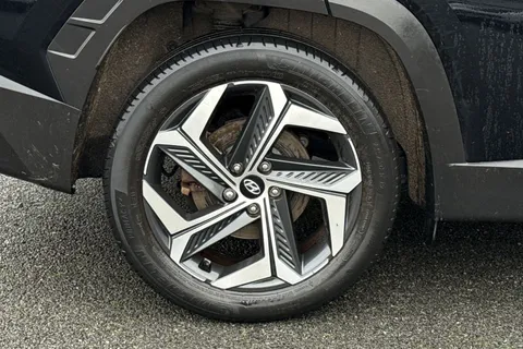 CJ72VVZ Hyundai Tucson 1.6 TGDi Plug-in Hybrid Ultimate 5dr 4WD Auto Thumbnail #14