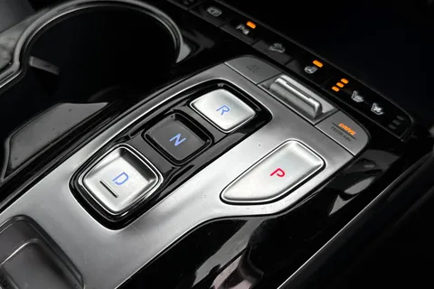 CJ72VVZ Hyundai Tucson 1.6 TGDi Plug-in Hybrid Ultimate 5dr 4WD Auto Thumbnail #23