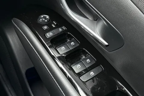 CJ72VVZ Hyundai Tucson 1.6 TGDi Plug-in Hybrid Ultimate 5dr 4WD Auto Thumbnail #24