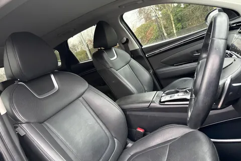 CJ72VVZ Hyundai Tucson 1.6 TGDi Plug-in Hybrid Ultimate 5dr 4WD Auto Thumbnail #25