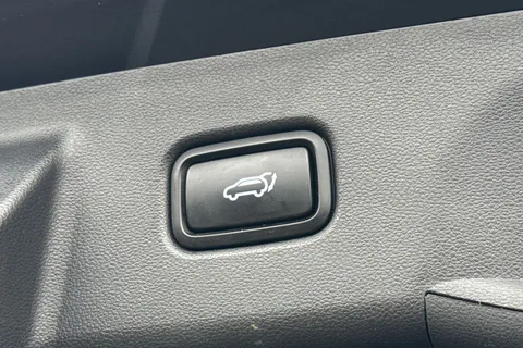 CJ72VVZ Hyundai Tucson 1.6 TGDi Plug-in Hybrid Ultimate 5dr 4WD Auto Thumbnail #31