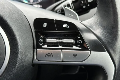 CJ72VVZ Hyundai Tucson 1.6 TGDi Plug-in Hybrid Ultimate 5dr 4WD Auto Thumbnail #39