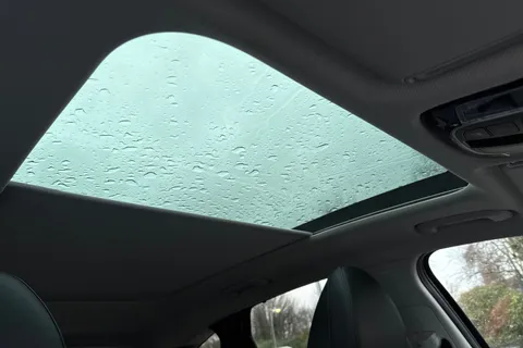 CJ72VVZ Hyundai Tucson 1.6 TGDi Plug-in Hybrid Ultimate 5dr 4WD Auto Thumbnail #45