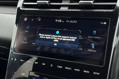 CJ72VVZ Hyundai Tucson 1.6 TGDi Plug-in Hybrid Ultimate 5dr 4WD Auto Thumbnail #46