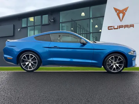 AE70LGK Ford Mustang 2.3T EcoBoost Fastback Euro 6 2dr Thumbnail #4