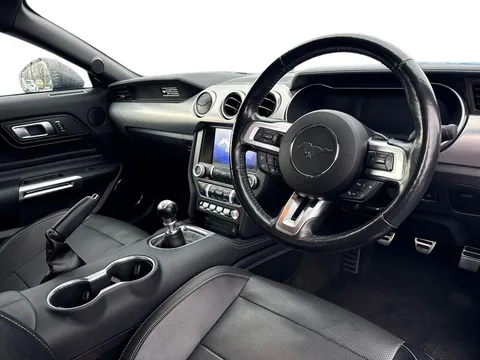 AE70LGK Ford Mustang 2.3T EcoBoost Fastback Euro 6 2dr Thumbnail #8