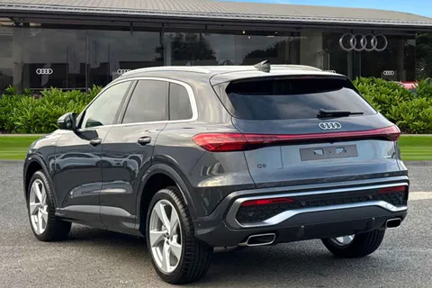 Audi Q5 2.0 TDI S line S Tronic quattro Euro 6 (s/s) 5dr Thumbnail #3