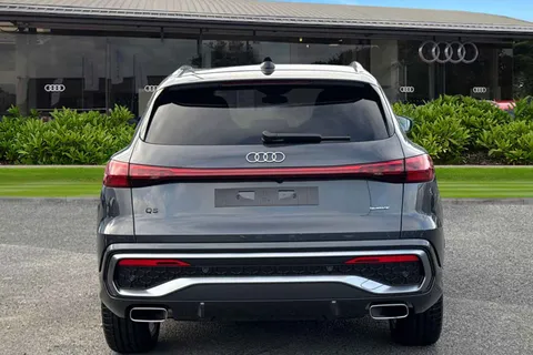 Audi Q5 2.0 TDI S line S Tronic quattro Euro 6 (s/s) 5dr Thumbnail #5