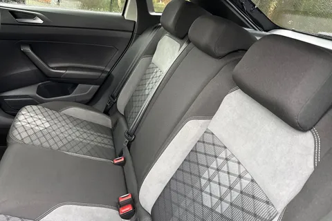 DC22HRO Volkswagen Taigo 1.5 TSI R-Line DSG Euro 6 (s/s) 5dr Thumbnail #15