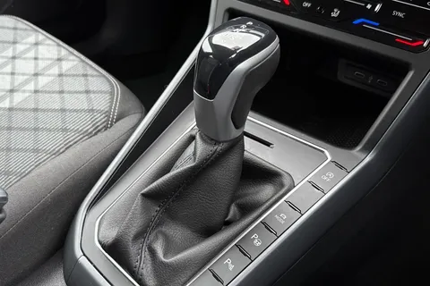 DC22HRO Volkswagen Taigo 1.5 TSI R-Line DSG Euro 6 (s/s) 5dr Thumbnail #21