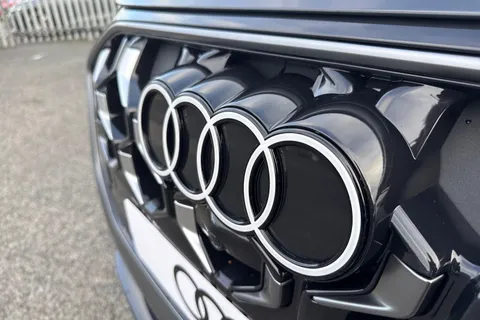 Audi Q5 2.0 TDI S line S Tronic quattro Euro 6 (s/s) 5dr Thumbnail #25
