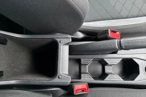 DC22HRO Volkswagen Taigo 1.5 TSI R-Line DSG Euro 6 (s/s) 5dr Thumbnail #43