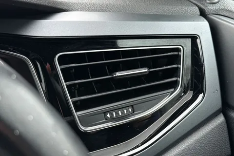 DC22HRO Volkswagen Taigo 1.5 TSI R-Line DSG Euro 6 (s/s) 5dr Thumbnail #48