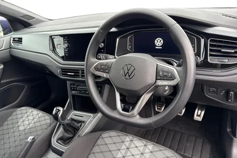 MK73NVV Volkswagen Polo 1.0 TSI R-Line 5dr **HEATED SEATS, REAR CAM, 17' BERGAMOS** Thumbnail #8