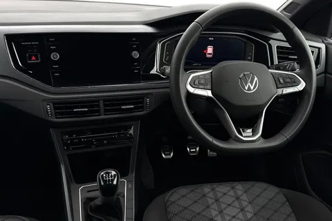 MK73NVV Volkswagen Polo 1.0 TSI R-Line 5dr **HEATED SEATS, REAR CAM, 17' BERGAMOS** Thumbnail #13