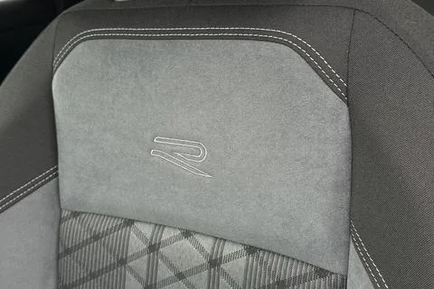 MK73NVV Volkswagen Polo 1.0 TSI R-Line 5dr **HEATED SEATS, REAR CAM, 17' BERGAMOS** Thumbnail #30