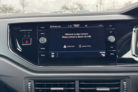 MK73NVV Volkswagen Polo 1.0 TSI R-Line 5dr **HEATED SEATS, REAR CAM, 17' BERGAMOS** Thumbnail #39