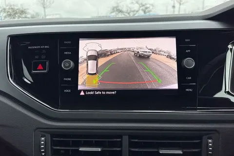 MK73NVV Volkswagen Polo 1.0 TSI R-Line 5dr **HEATED SEATS, REAR CAM, 17' BERGAMOS** Thumbnail #40