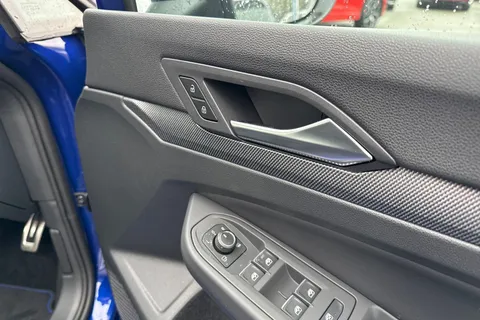  Volkswagen Golf 2.0 TSI R Black Edition DSG 4Motion Euro 6 (s/s) 5dr Thumbnail #20