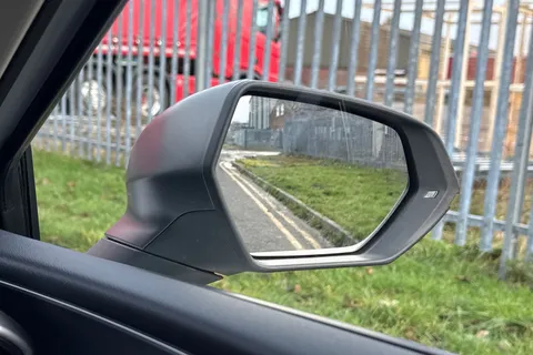 DK75VLY SEAT Leon 1.5 eTSI MHEV FR DSG Euro 6 (s/s) 5dr Thumbnail #21